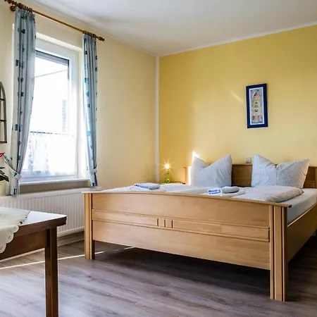 בית הארחה Logia Garni 3*