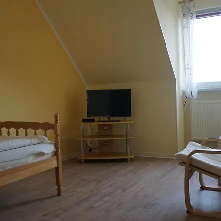 Logia Garni בית הארחה 3*