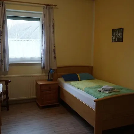 Logia Garni בית הארחה